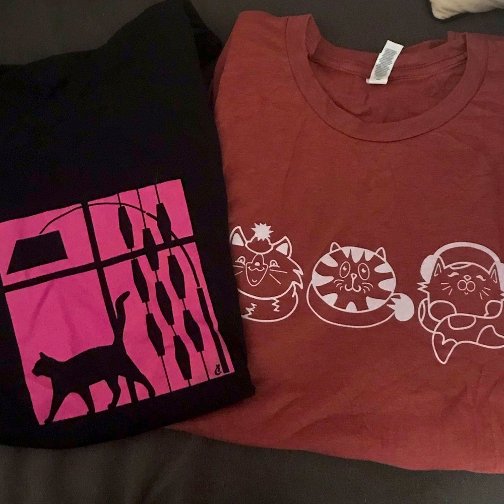 Cat Lady NWOT Autumn Tee Shirt Bundle (2) in XL